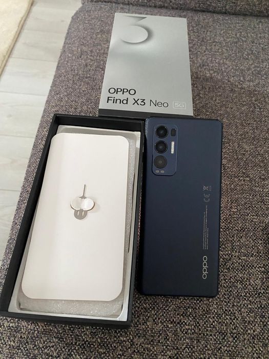 OPPO Find X3 Neo 5G la cutie că nou  256 Gb 12 GR impecabil