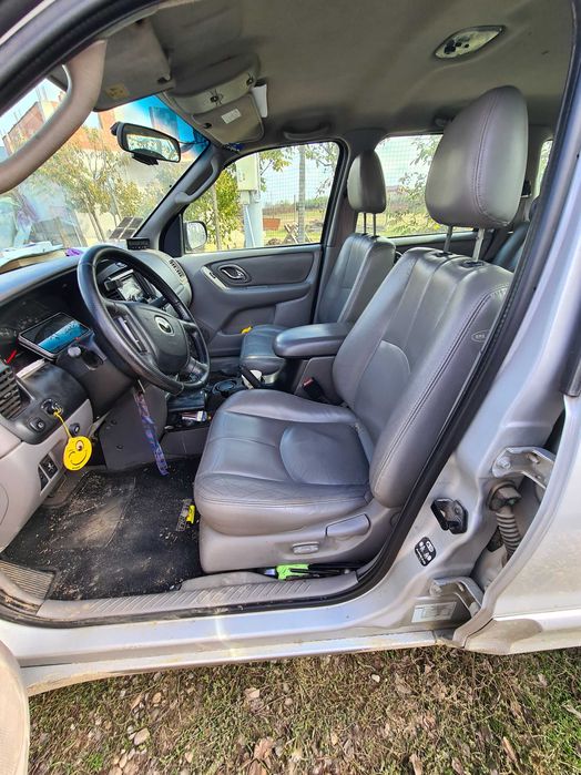 Mazda tribute 3.0 v6 4x4 permanent