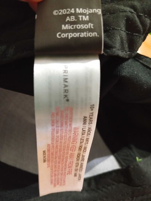 Шапка с козирка Minecraft -14 лв. нова, с етикет