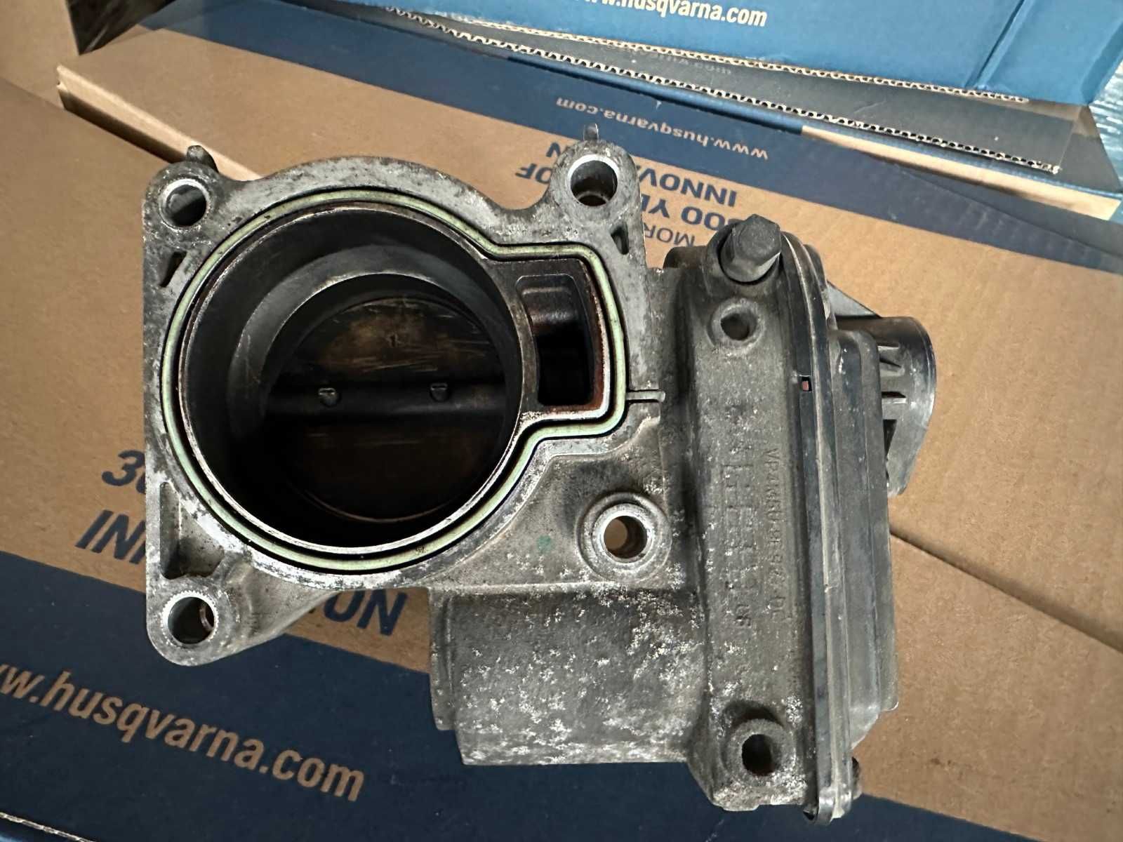Дроселова клапа Ford 1,8/2,0 бензин
