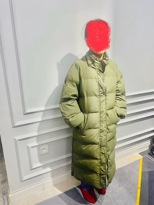 Срочно продам женскую куртку длинную от Tomos Graff
