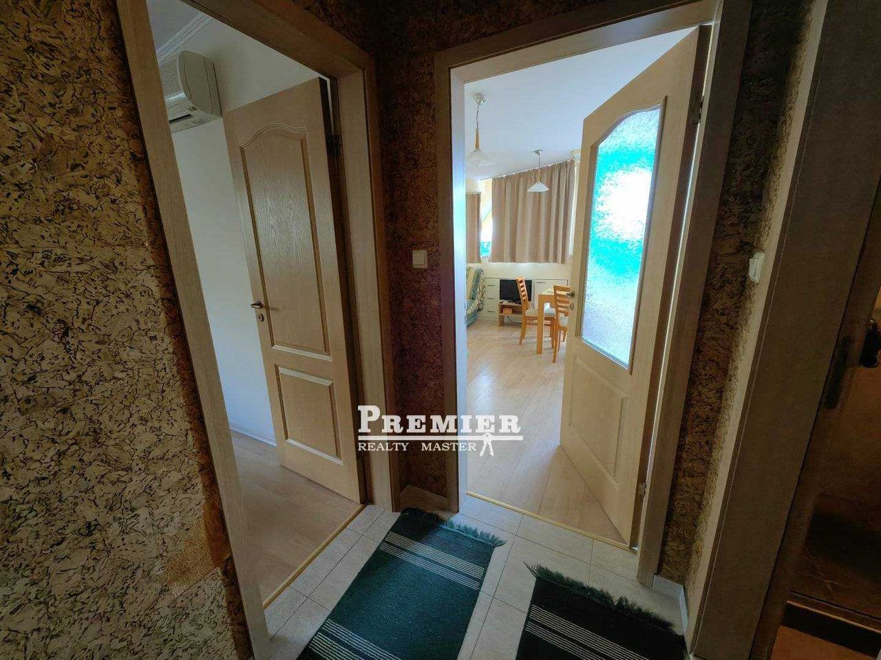 Продава се Двустаен апартамент в к.к. Слънчев бряг - 65 кв.м за 1062 €/кв.м - Снимка #5