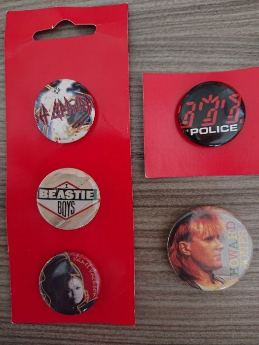 11бр значки 80те Bowie Def Leppard Police Duran Milli Beastie