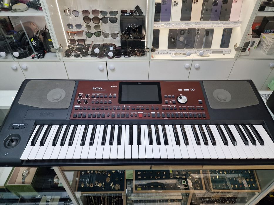 Amanet Vitan 107 / orga Korg PA700