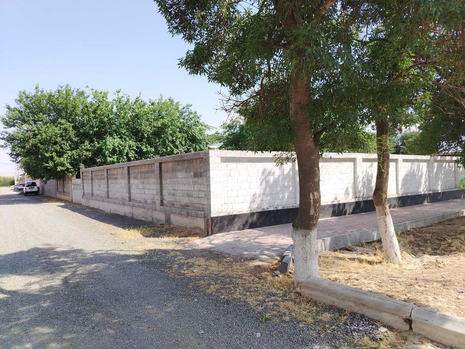 Srochna... 9 sotix noturar joy binosi sotiladi