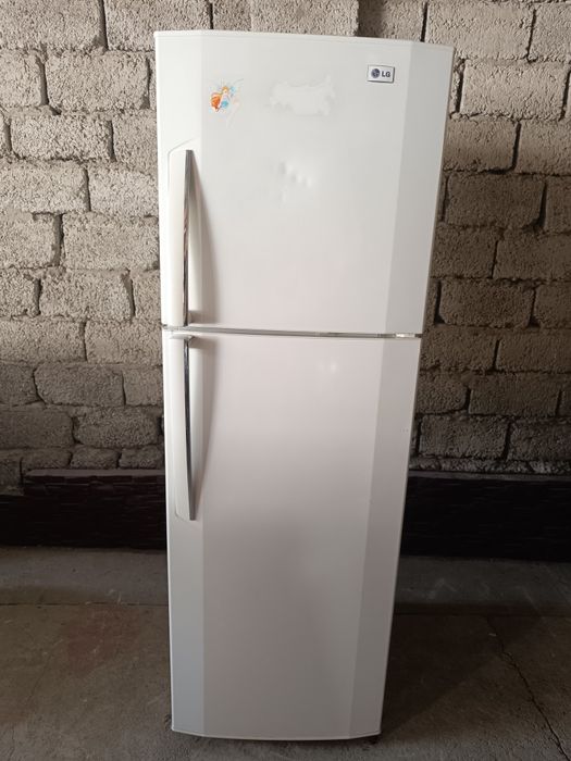 Продаётся холодильник LG