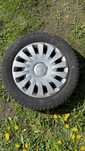 Anvelope iarnă Pirelli Cinturato R16 cu jante și capace Skoda