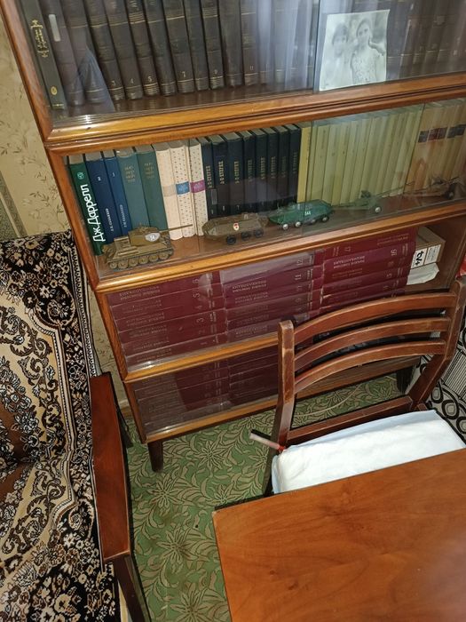 Продам большую советскую энциклопедию в 30-ти томах