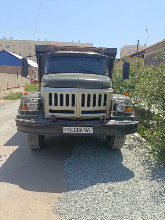 Zil 131 sotiladi