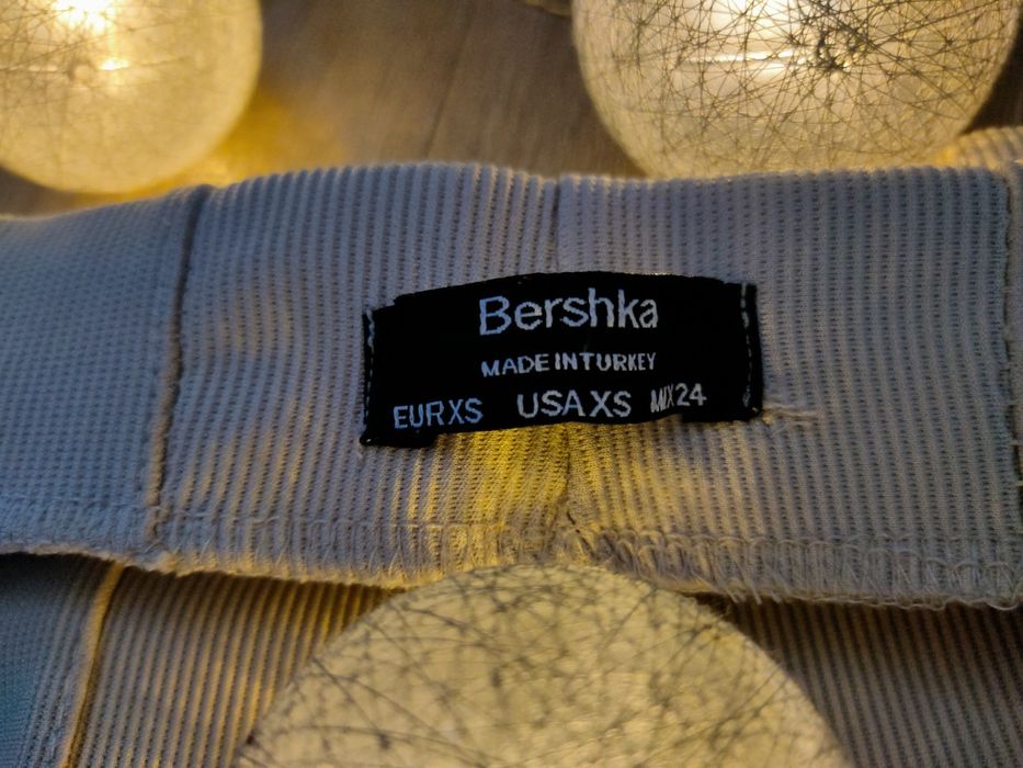 Стилен панталон Bershka