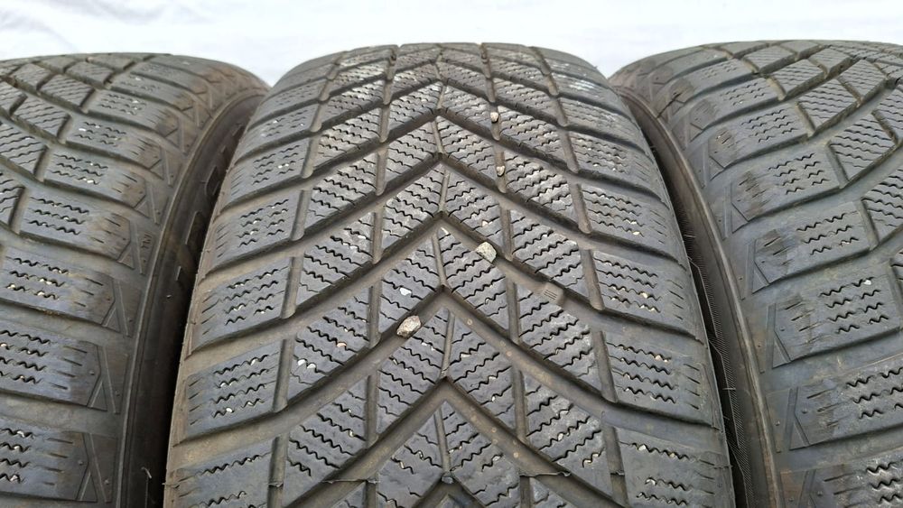 Cauciucuri 225 55 17