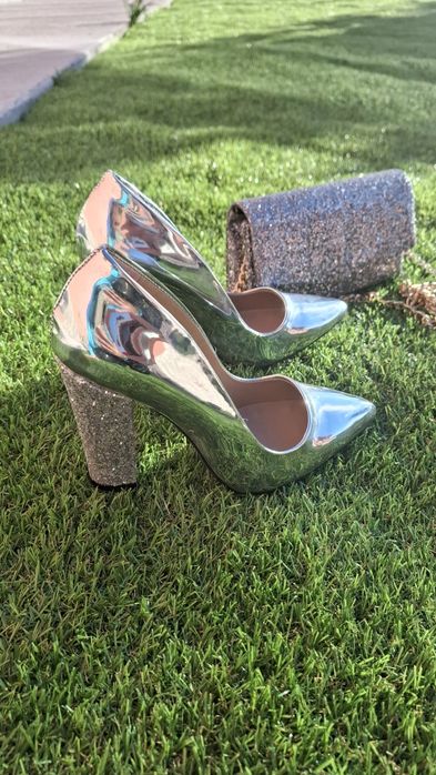 Дамски обувки с чанта няколко варианта