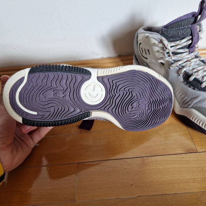 Nike Deldon - Together we fly