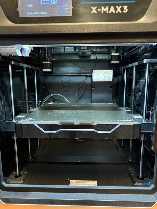 Imprimanta 3D Qidi X-Max 3