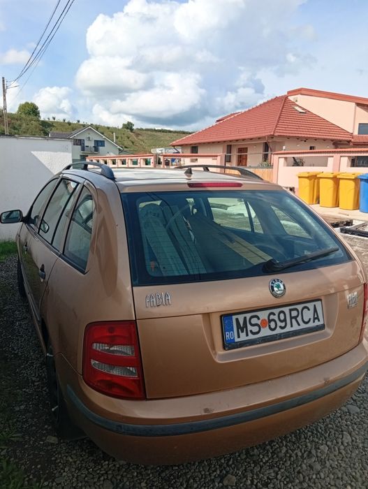 Skoda Fabia 1.4mpi aer conditionat