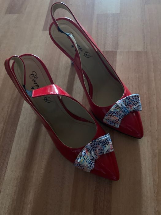 Pantofi piele naturala marime 39-40