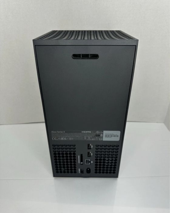 Xbox series X  + 2 геймпада + Game Pass Ultimate