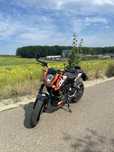 Se vinde ktm duke 125 2015