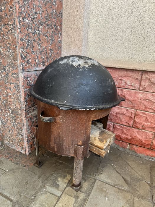 Продаю срочно Очаг с казаном для впшиз уютных вечеров .