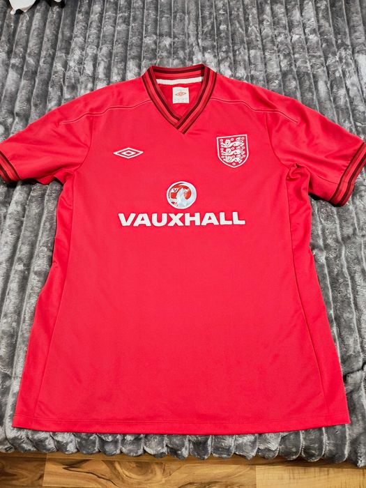 Оригинални футболни тениски Umbro England