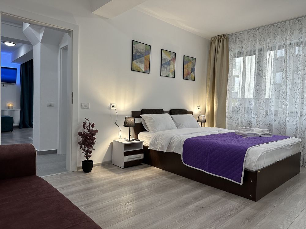 BV GLAM APARTMENTS Cazare Apartamente 1-2-3 cam Regim Hotelier Coresi