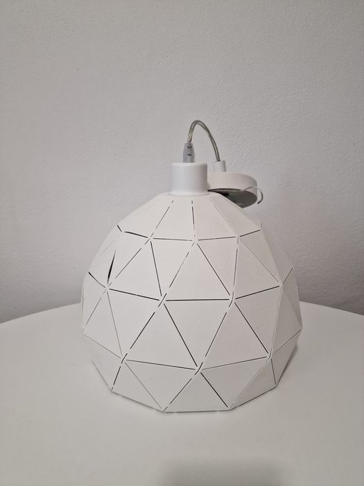 Lustra pe cablu Roccaforte