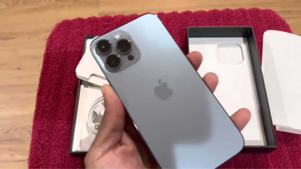 Продам Iphone 13 pro max sierra blue 256 гб
