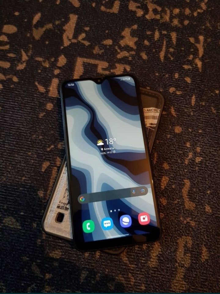 Продам Redmi 9A и Samsung A10 32 гб