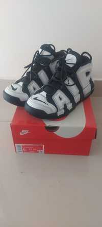 Pantofi sport Nike Uptempo