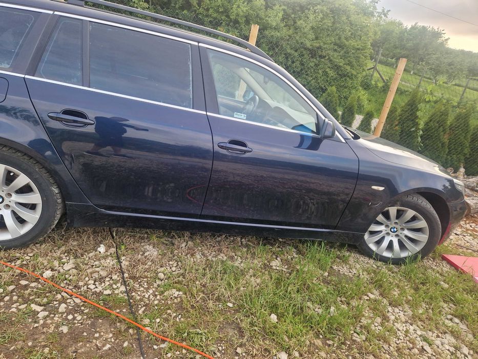 Dezmembrez Bmw e61 520 m47