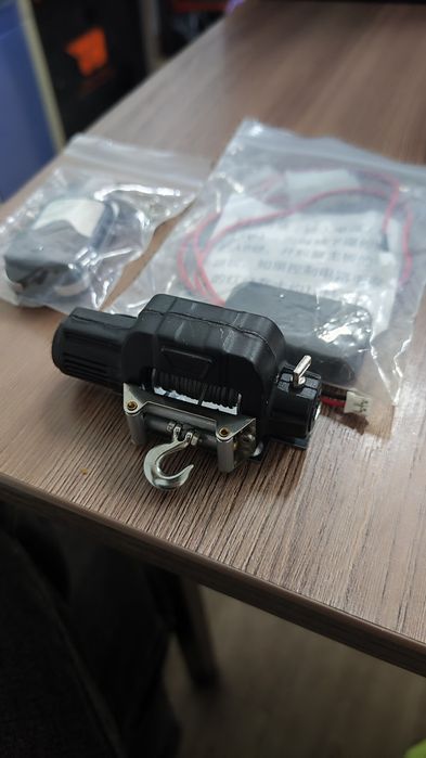 Лебедка для rc трофи моделей масштабом 1/10