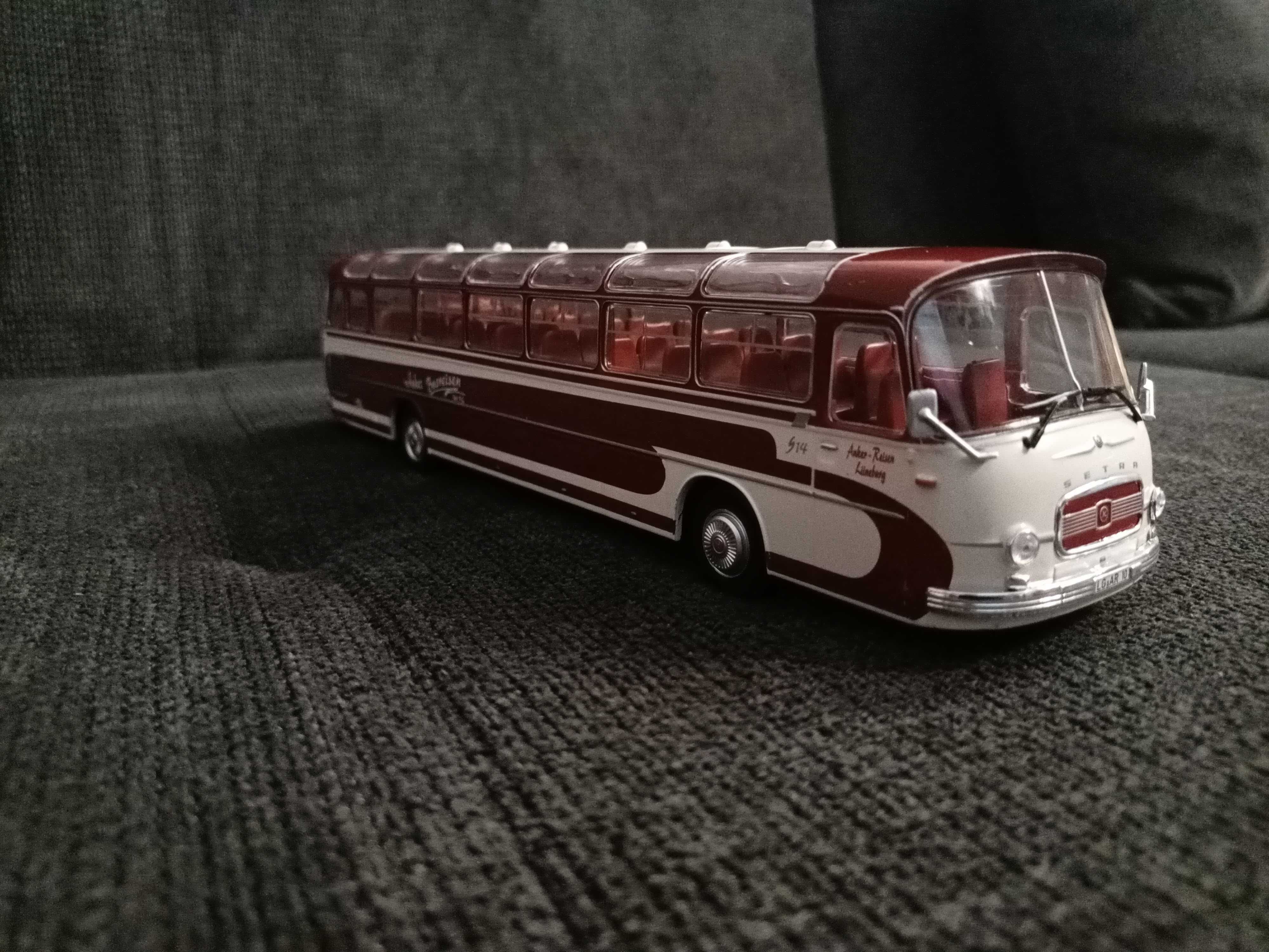 Автобус Сетра S 14 , на Hachette , мащаб 1:43 , нов в блистер
