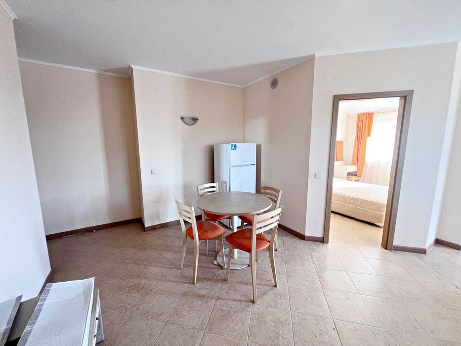 Продава се Двустаен апартамент в к.к. Слънчев бряг - 67 кв.м за 1083 €/кв.м - Снимка #5