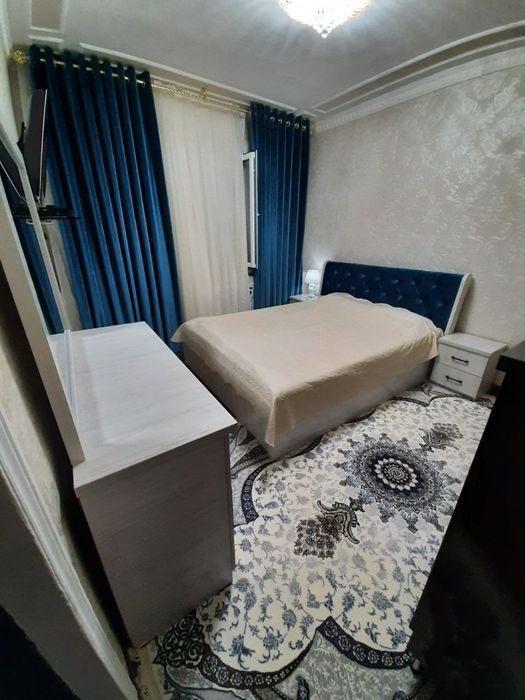 Продам 4х комнатную квартиру 77-серии