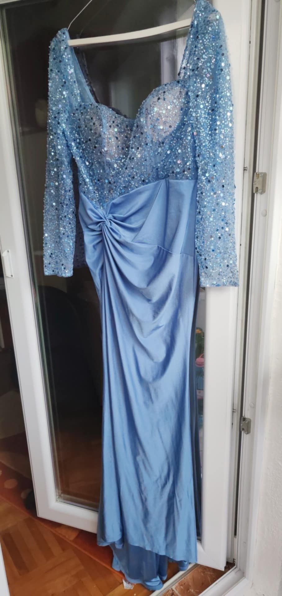 Rochie de seara, elegantă