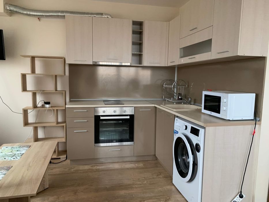 Дава се под наем Едностаен апартамент в Варна, Цветен квартал - 35 кв.м за 331.5 € - Снимка #2