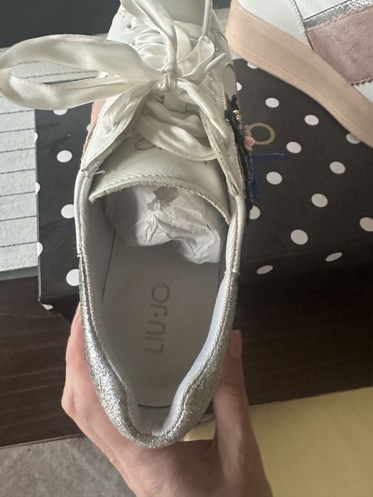 Дамски кецове