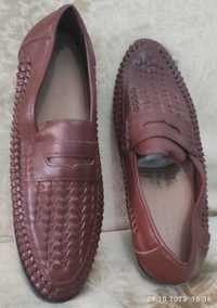 Продается летние мужские туфли коричневые.