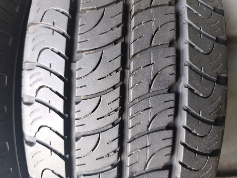 Anvelope de vara 215 65 16c Goodyear 4 buc