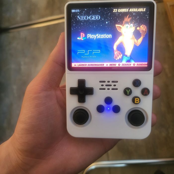 Игровой консоль R36s с 15000 игр