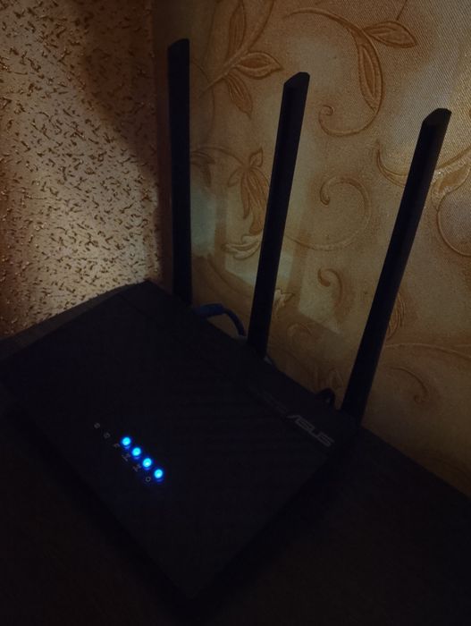 Продам роутер ASUS