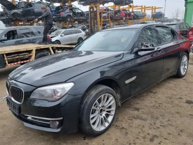 Carenaj stanga dreapta fata plansa ceasuri de bord interior piele complet scaune fata bancheta spate   BMW Seria 7 F01 lci 750 i xdrive, an 2015, motor 4.4 benzina 330kw 449cp,
