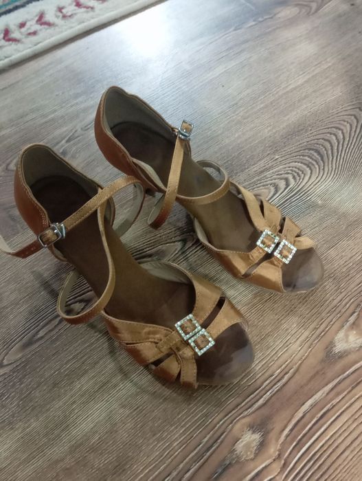 продаю тефли женские