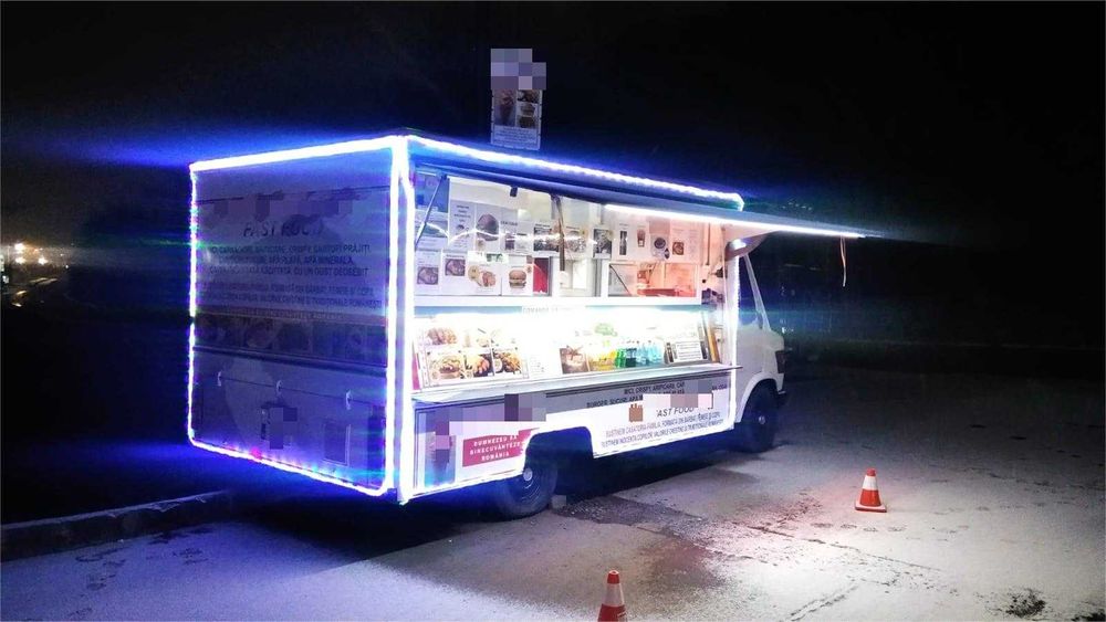 Vand FOOD-TRUCK  Mercedes în stare foarte  bună de funcționare