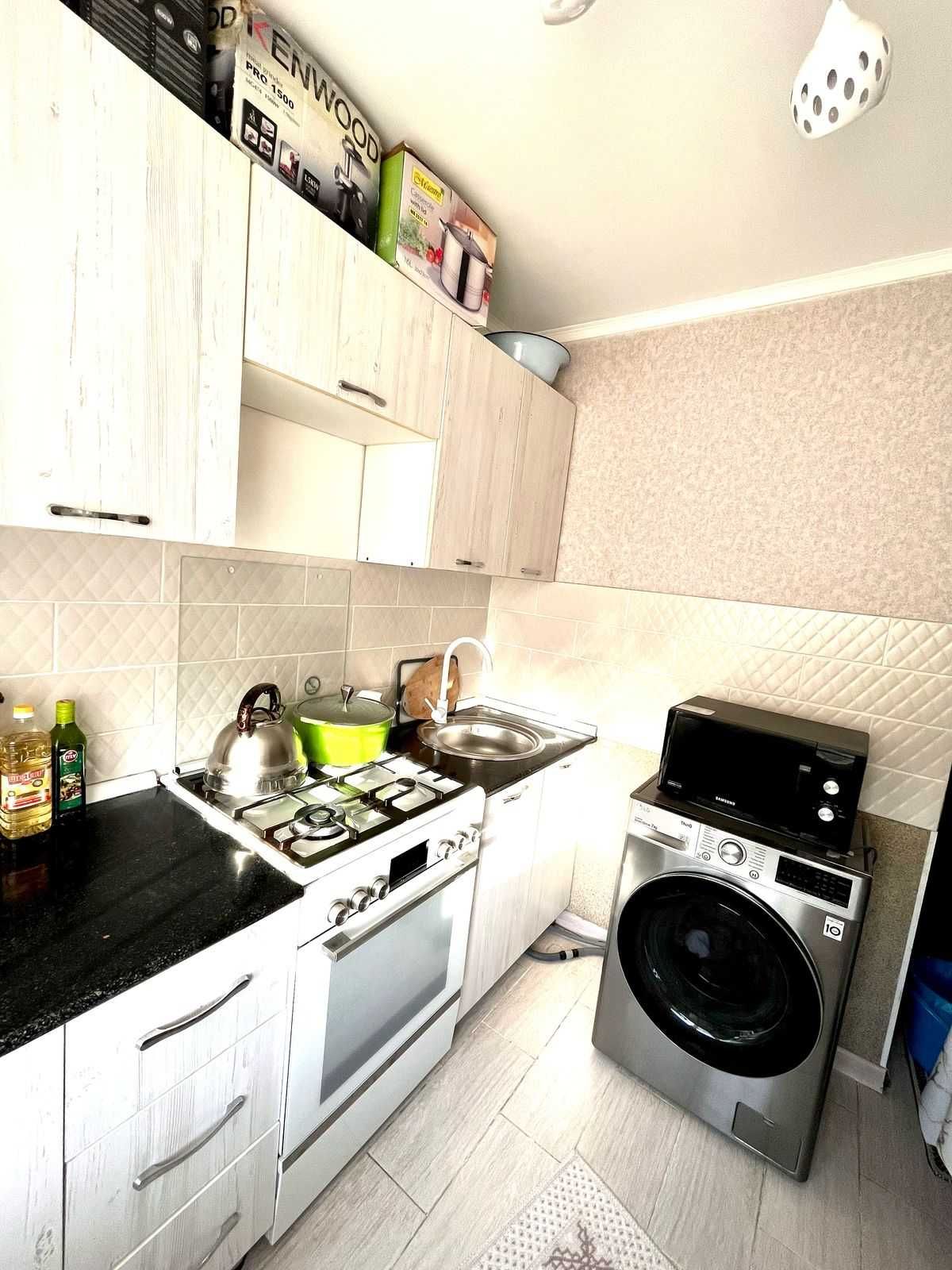Продается 2-х комнатная квартира в Авангарде, 3 мкр, дом 45,