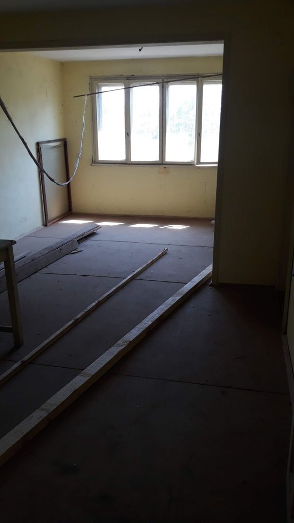 Продава се Къща в Бяла Слатина - 200 кв.м за 162 €/кв.м - Снимка #3