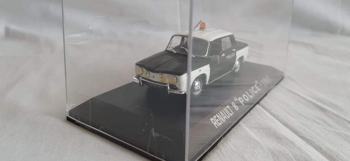 Machetă scara 1:43 Renault 8 " Police " - 1965