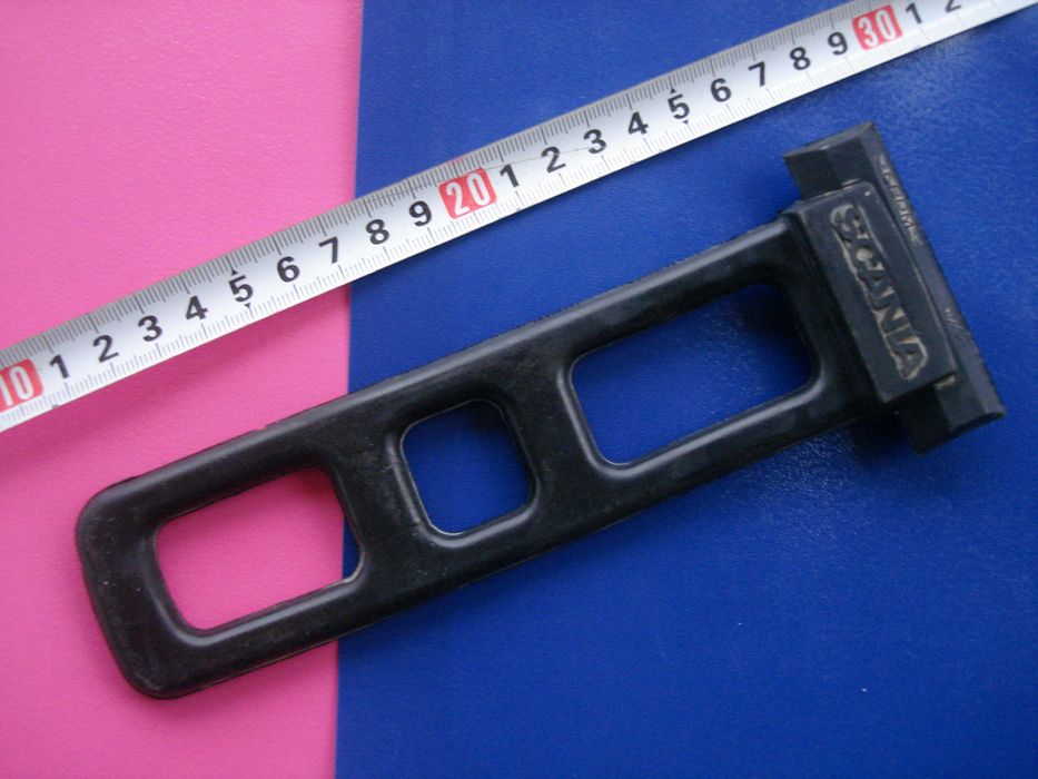 Оригинална скоба за калник Scania 1383858