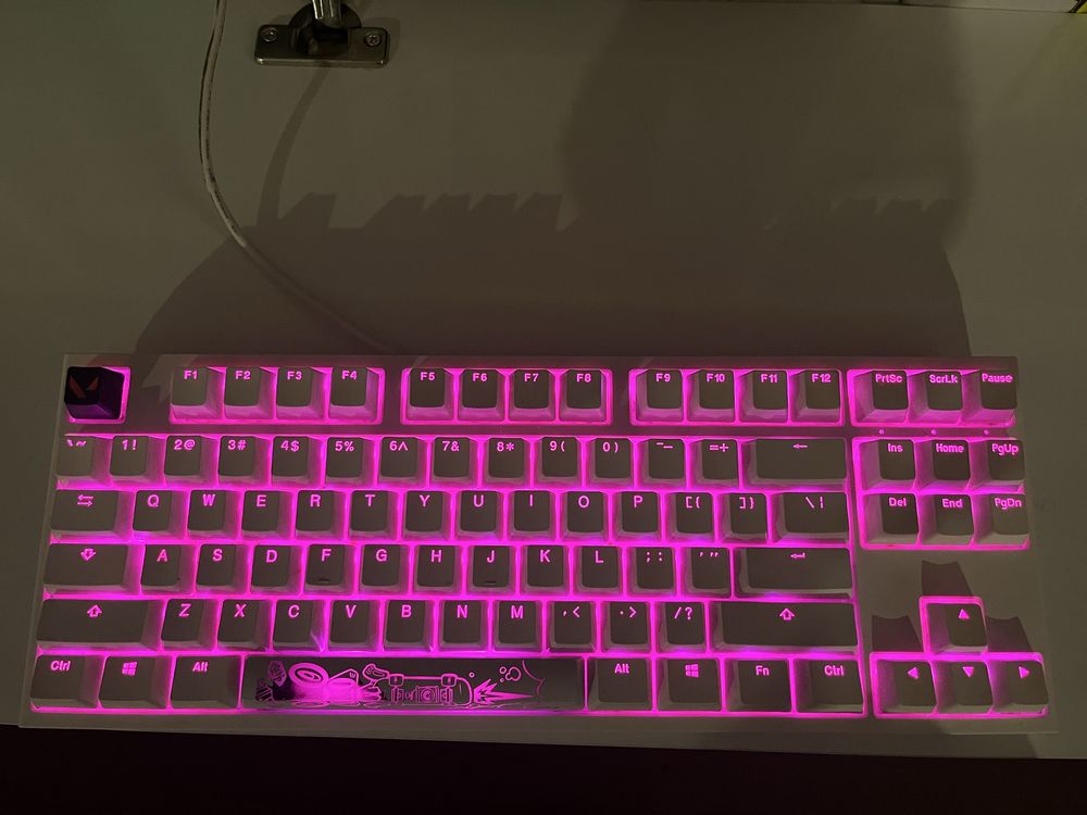 Ducky - One 2 TKL; Kailh BOX Pink, RGB, бяла