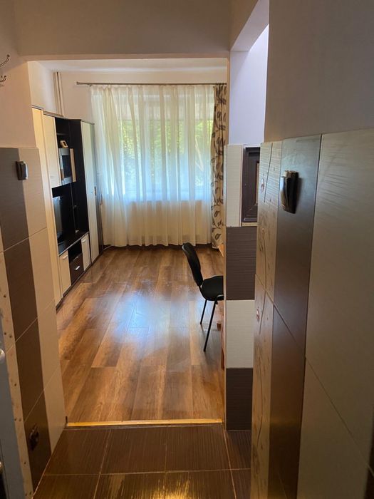 Persoana fizica inchiriez garsoniera zona bularga